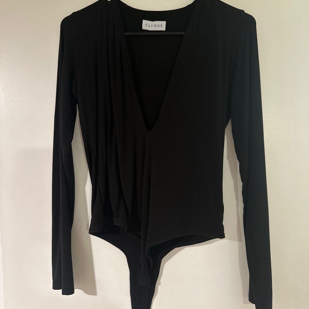 CLYQUE the label one piece